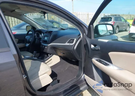 2018 Dodge Journey Se z USA, uszkodzony, nr VIN 3C4PDCABXJT241122